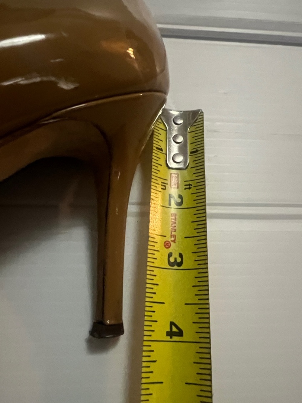 KATE SPADE OLIVE PATENT ROUND TOE LEATHER PUMPS SIZE 9 1/2 - Picture 6 of 9